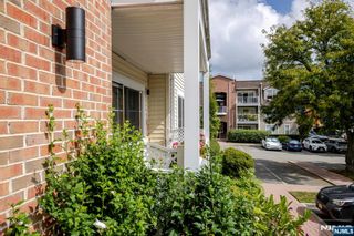 400 Crown Court 571, Edgewater, NJ 07020