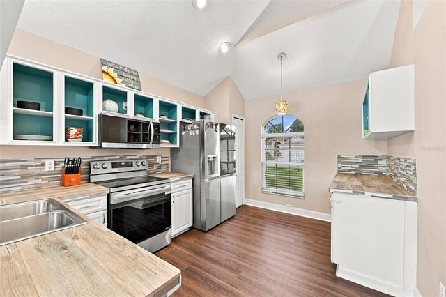 4006 SAVAGE STATION CIRCLE, New Port Richey, FL 34653