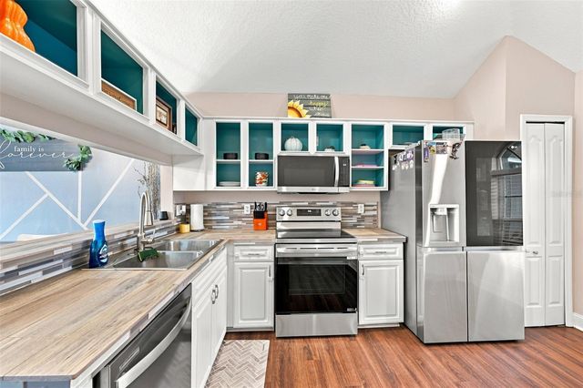 4006 SAVAGE STATION CIRCLE, New Port Richey, FL 34653