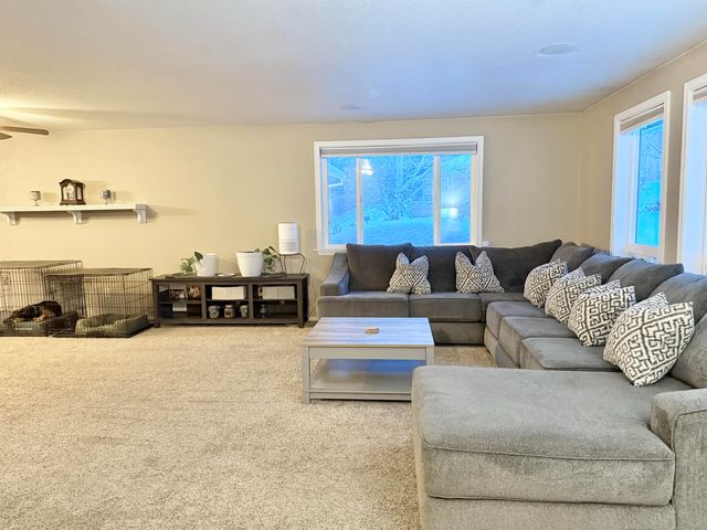 5704 Upland Drive, Klamath Falls, OR 97603