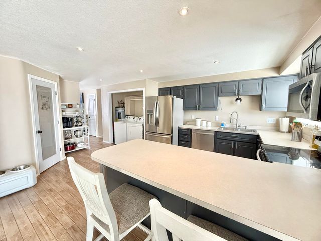 5704 Upland Drive, Klamath Falls, OR 97603