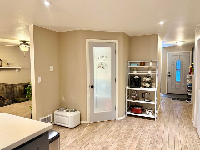 5704 Upland Drive, Klamath Falls, OR 97603