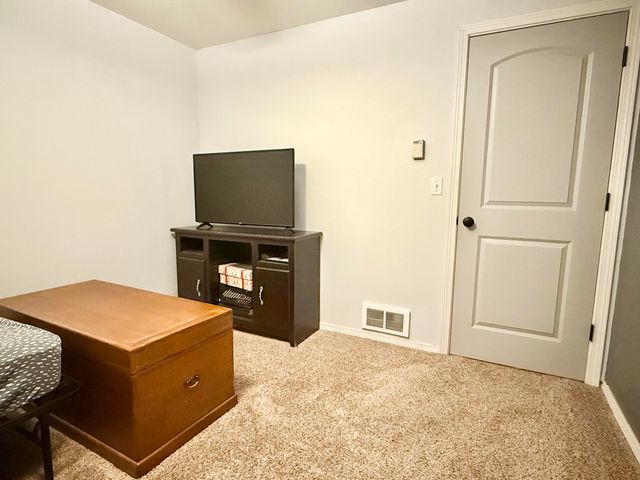 5704 Upland Drive, Klamath Falls, OR 97603