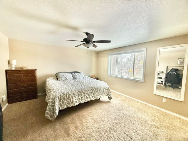 5704 Upland Drive, Klamath Falls, OR 97603