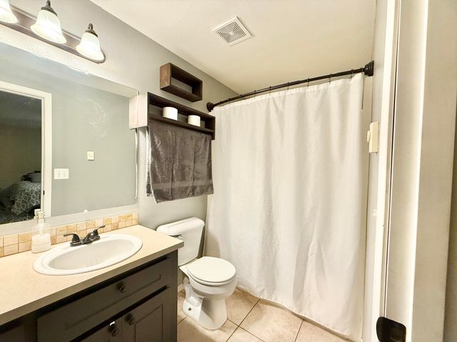 5704 Upland Drive, Klamath Falls, OR 97603