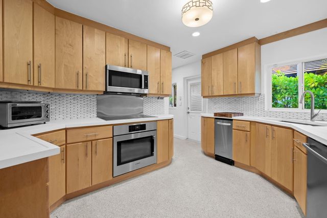 2809 NE 25th Street, Fort Lauderdale, FL 33305