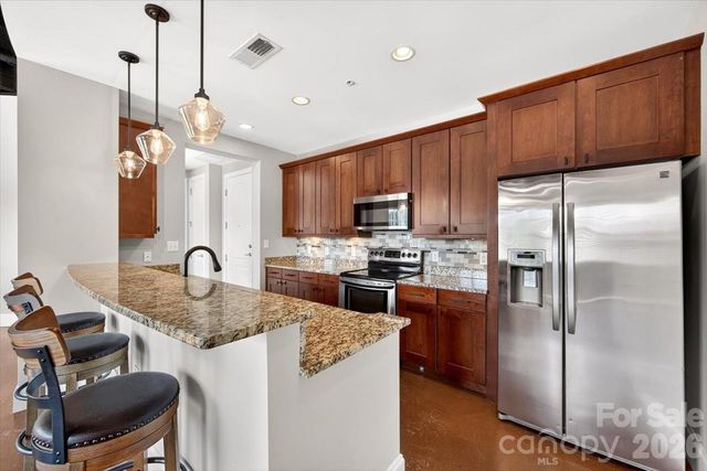 2338 Yadkin Avenue 506, Charlotte, NC 28205