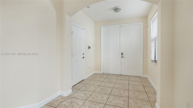 8841 W 34th Ct, Hialeah, FL 33018