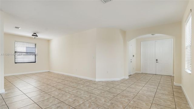 8841 W 34th Ct, Hialeah, FL 33018