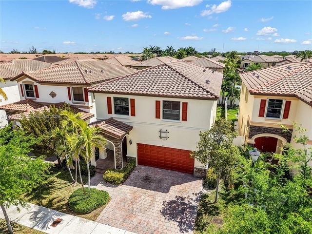 8841 W 34th Ct, Hialeah, FL 33018