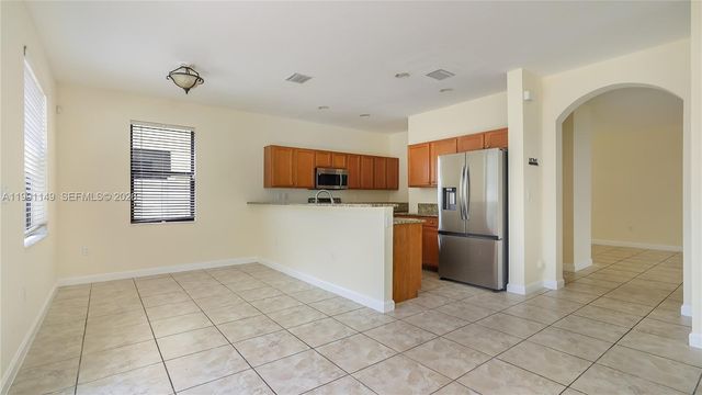 8841 W 34th Ct, Hialeah, FL 33018