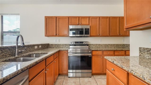 8841 W 34th Ct, Hialeah, FL 33018