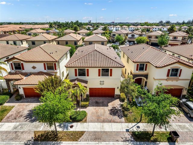 8841 W 34th Ct, Hialeah, FL 33018