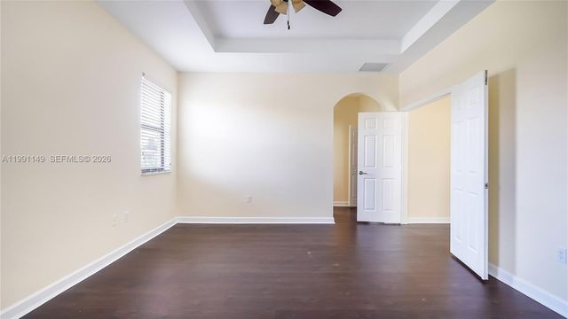 8841 W 34th Ct, Hialeah, FL 33018