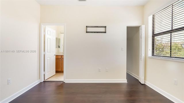 8841 W 34th Ct, Hialeah, FL 33018