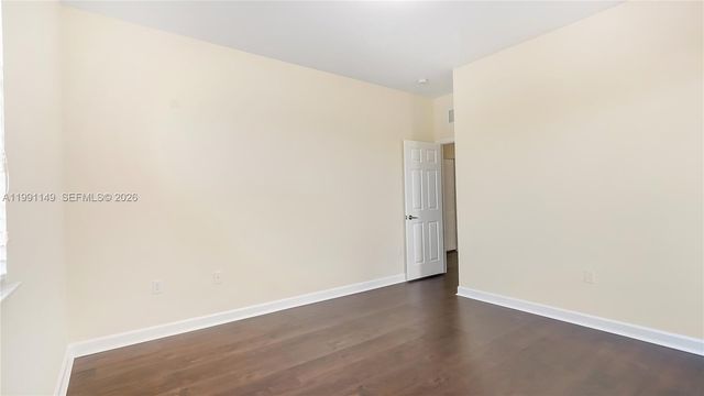 8841 W 34th Ct, Hialeah, FL 33018