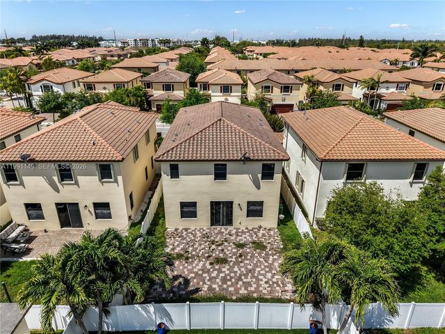 8841 W 34th Ct, Hialeah, FL 33018