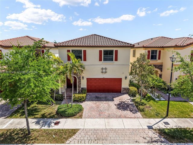 8841 W 34th Ct, Hialeah, FL 33018