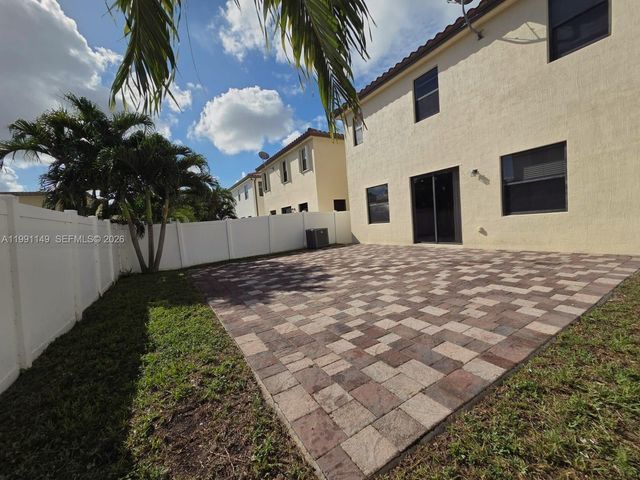 8841 W 34th Ct, Hialeah, FL 33018