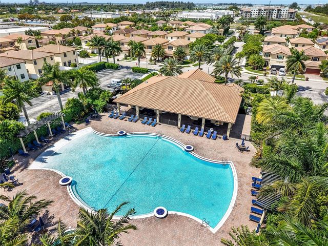 8841 W 34th Ct, Hialeah, FL 33018