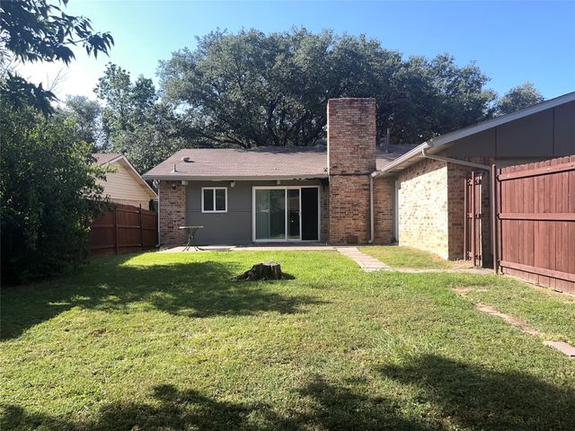 1813 Addington Drive, Carrollton, TX 75007