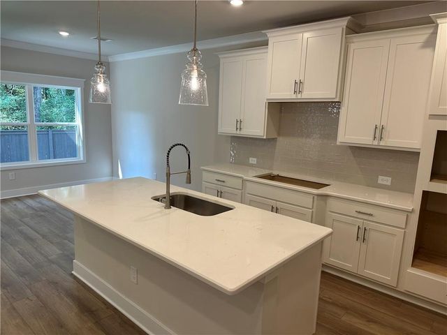 470 Winding Rose Drive, Hoschton, GA 30548