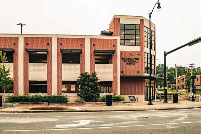 470 Winding Rose Drive, Hoschton, GA 30548