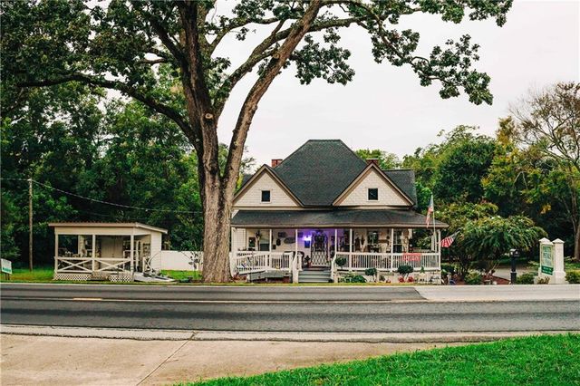 470 Winding Rose Drive, Hoschton, GA 30548