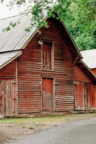 470 Winding Rose Drive, Hoschton, GA 30548