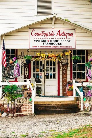 470 Winding Rose Drive, Hoschton, GA 30548