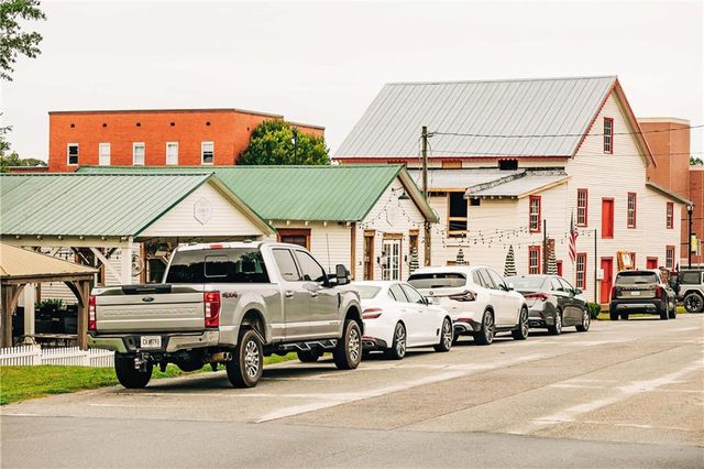 470 Winding Rose Drive, Hoschton, GA 30548