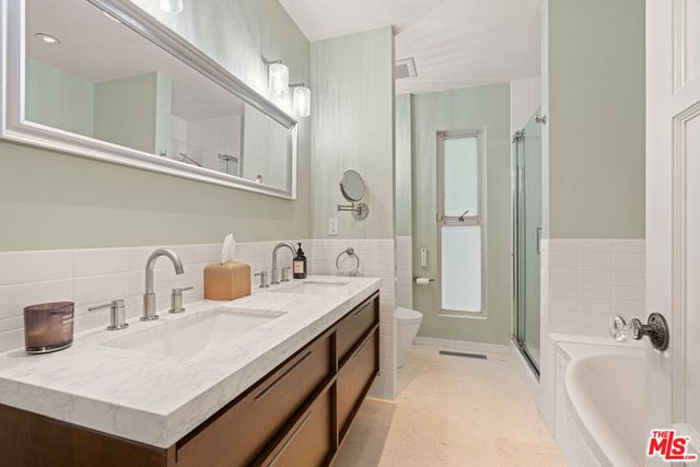 1853 Nichols Canyon Road, Los Angeles, CA 90046