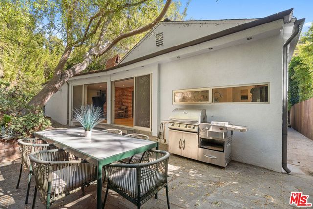 1853 Nichols Canyon Road, Los Angeles, CA 90046