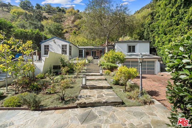 1853 Nichols Canyon Road, Los Angeles, CA 90046