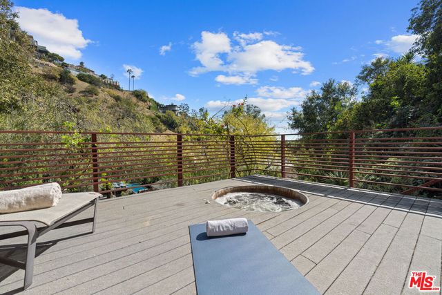 1853 Nichols Canyon Road, Los Angeles, CA 90046
