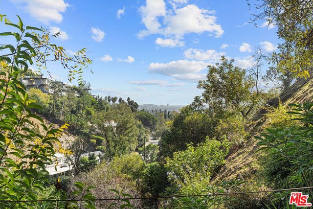 1853 Nichols Canyon Road, Los Angeles, CA 90046