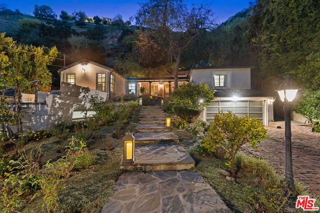1853 Nichols Canyon Road, Los Angeles, CA 90046