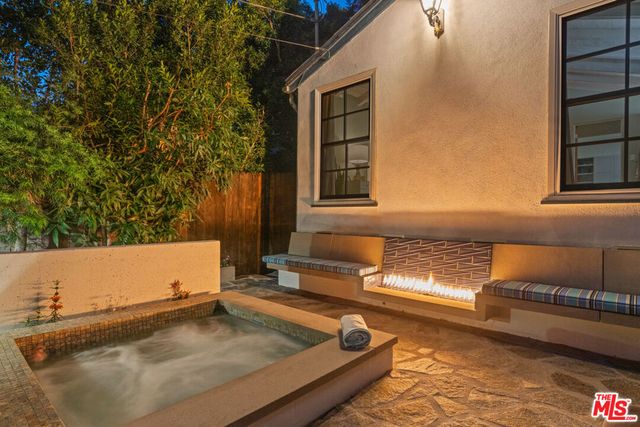 1853 Nichols Canyon Road, Los Angeles, CA 90046