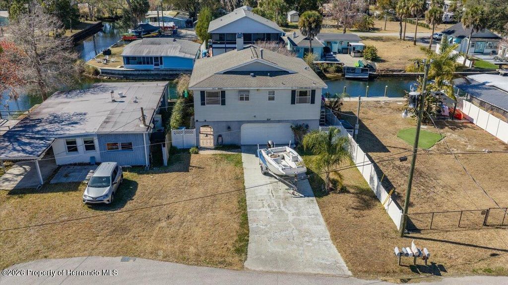 7247 Aberdeen Court, Weeki Wachee, FL 34607