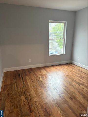 479 N 6th Street 1, Newark, NJ 07107