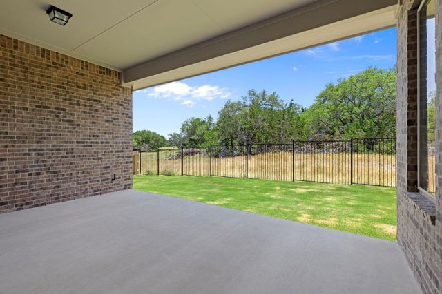 121 Smoke Signal CT, Liberty Hill, TX 78642