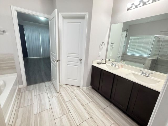 5402 Madison Lee Lane, Houston, TX 77504