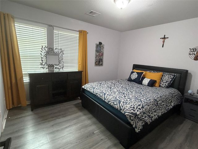 5402 Madison Lee Lane, Houston, TX 77504