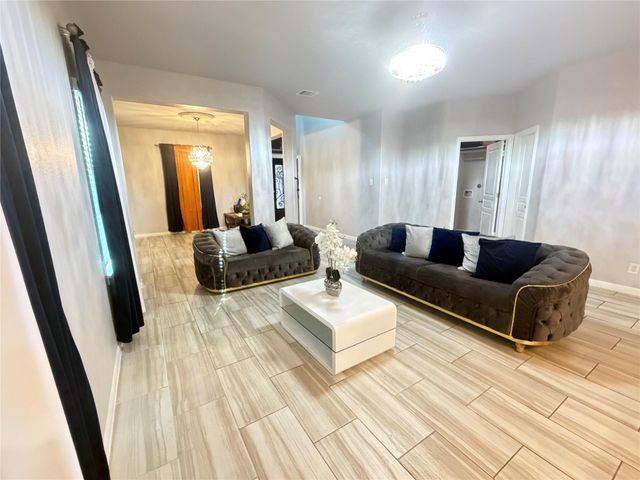 5402 Madison Lee Lane, Houston, TX 77504
