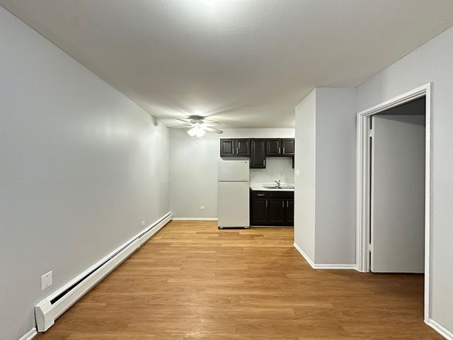 4537 N Dover Street 1B, Chicago, IL 60640