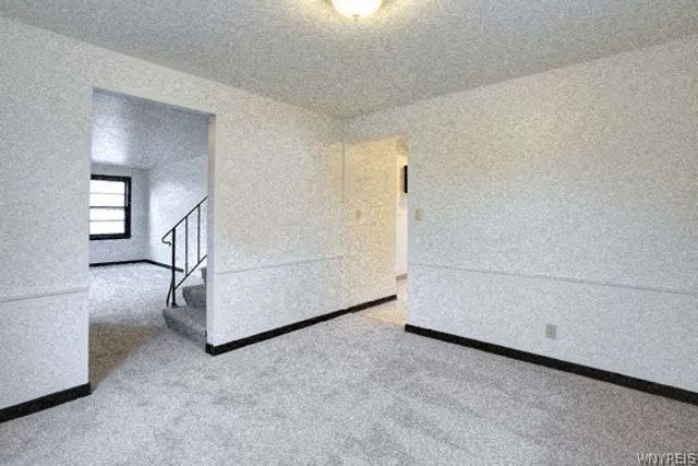 3319 Mckinley Parkway, Hamburg, NY 14219