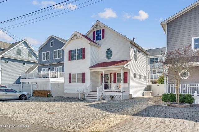 8 Nichols Avenue, Ortley Beach, NJ 08751