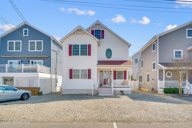 8 Nichols Avenue, Ortley Beach, NJ 08751