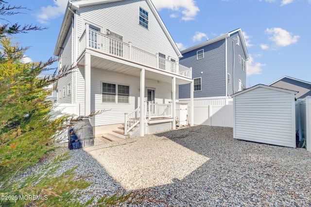 8 Nichols Avenue, Ortley Beach, NJ 08751
