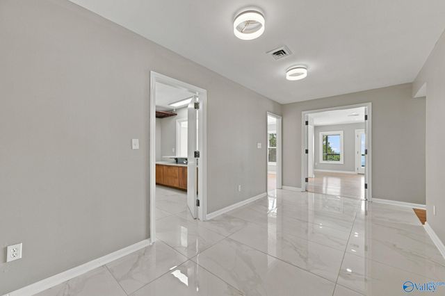 3106 Rowe Drive SE, Huntsville, AL 35801
